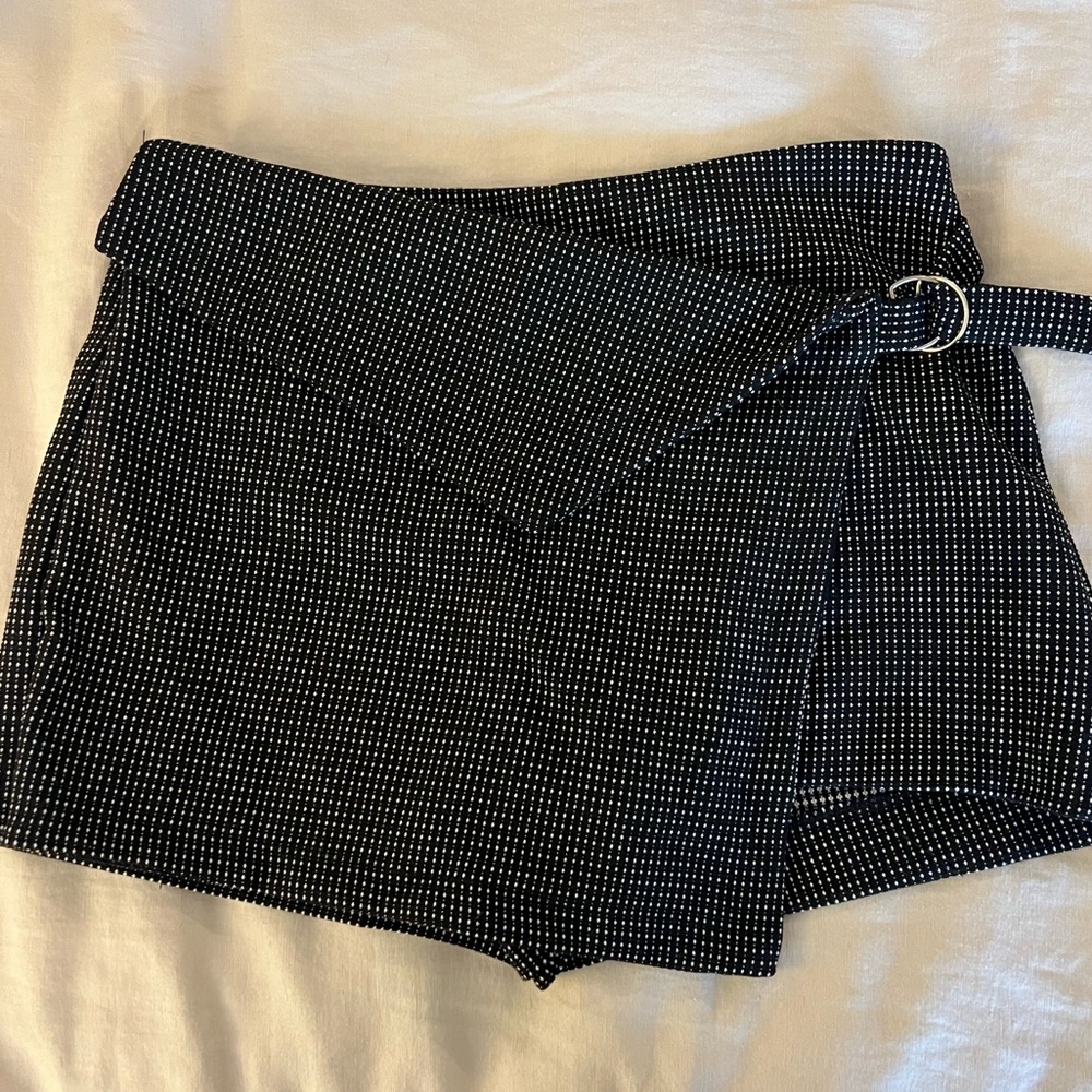 Zara Black and White Wrap Skort